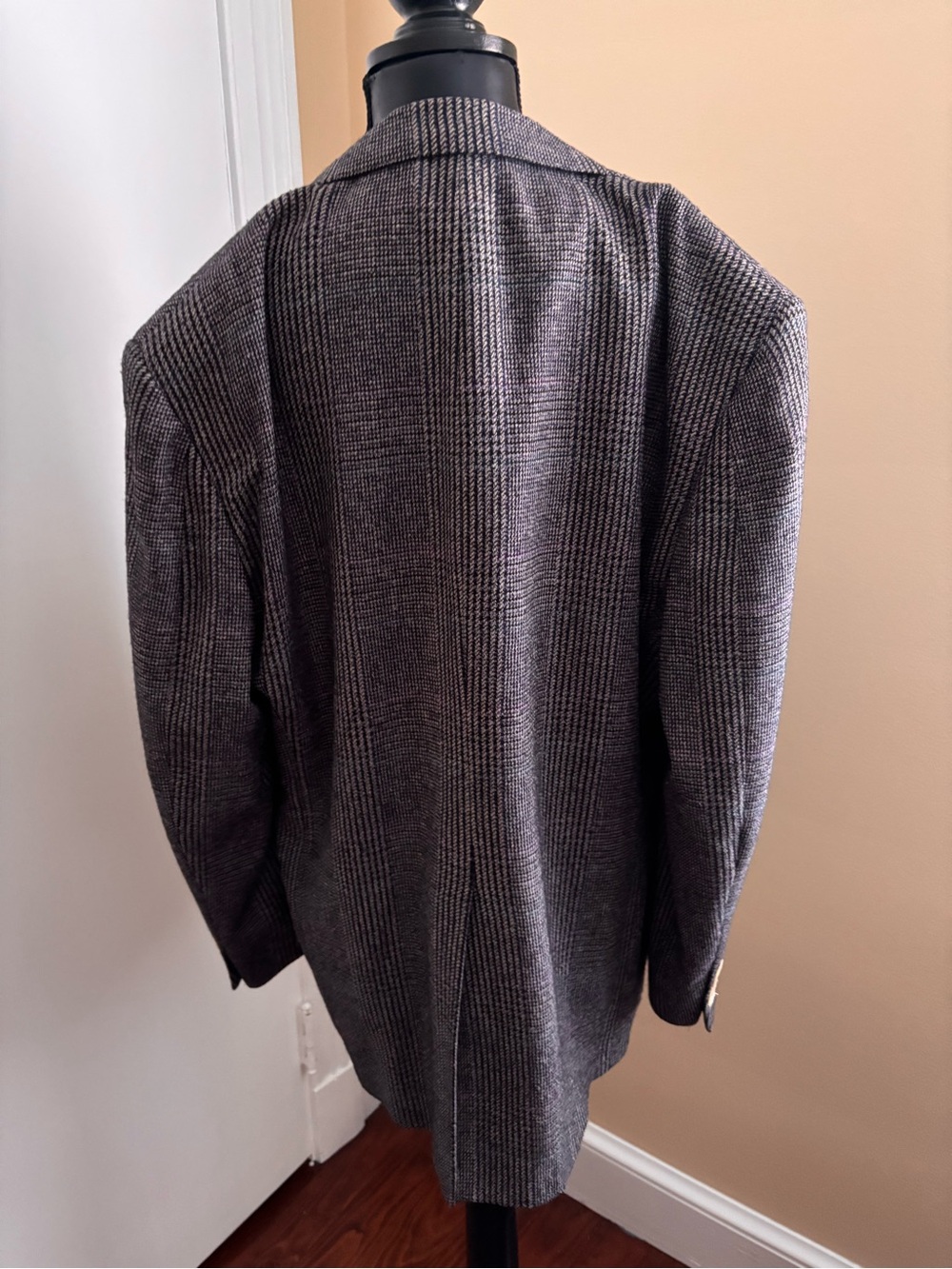 BARRISTER Jacket - Picture 5 of 13
